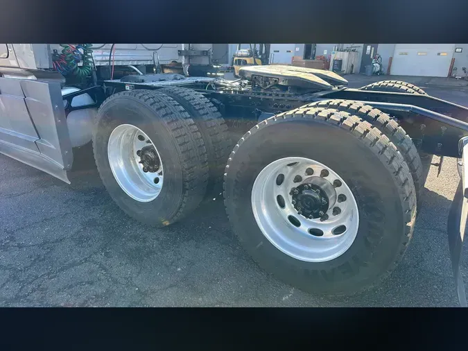 2024 Freightliner Cascadia 12641871ffbfa660d1b104c2292e0d57f3f