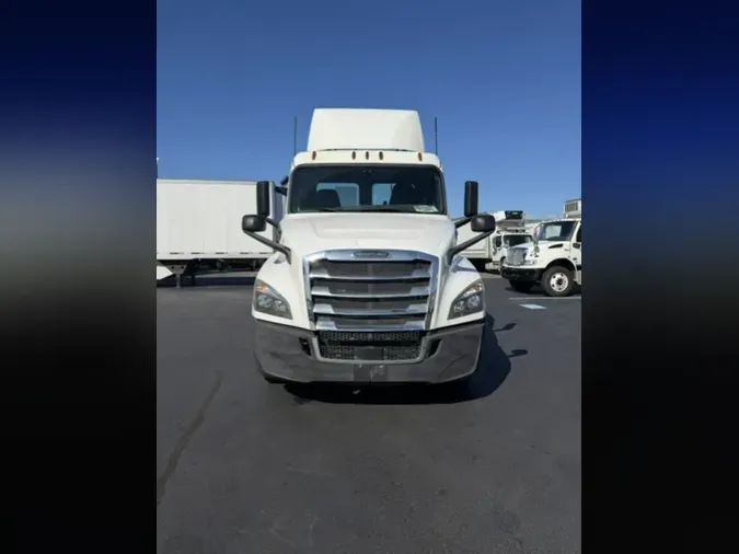 2018 FREIGHTLINER/MERCEDES NEW CASCADIA PX12664418a861ebdfa6ae37ca6af77b3546283