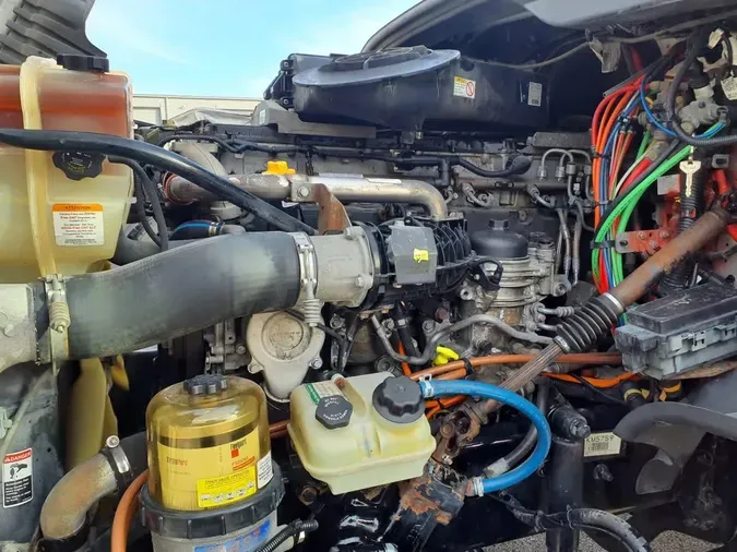 2019 FREIGHTLINER/MERCEDES CASCADIA 125