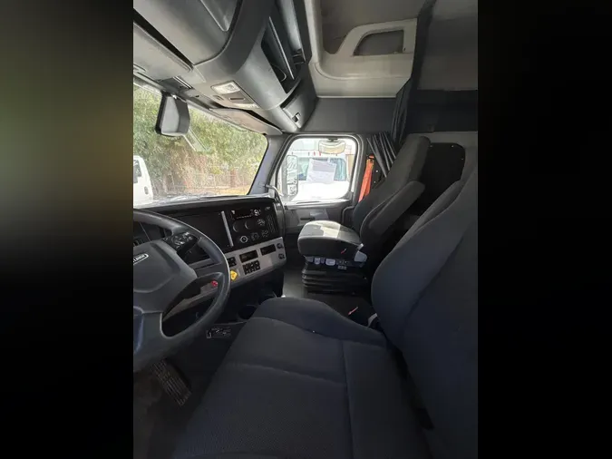 2020 FREIGHTLINER/MERCEDES NEW CASCADIA 116