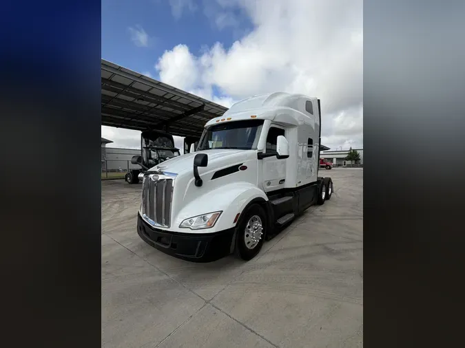 2022 Peterbilt 579