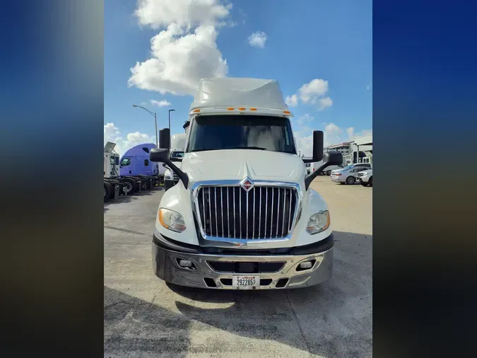 2020 NAVISTAR INTERNATIONAL LT625 SLPR CAB
