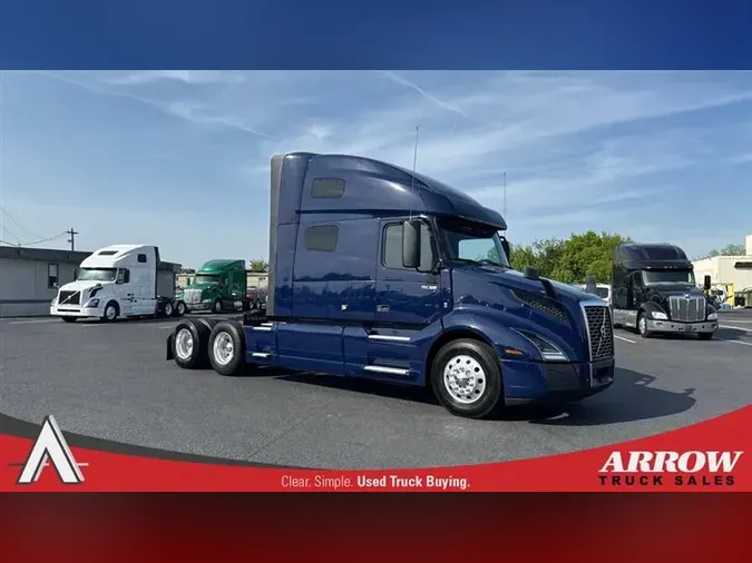 2022 VOLVO VNL760