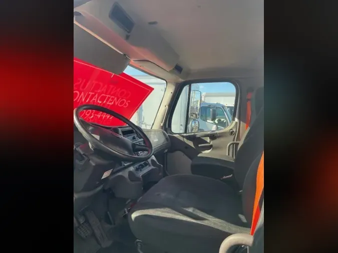 2020 FREIGHTLINER/MERCEDES M2 106