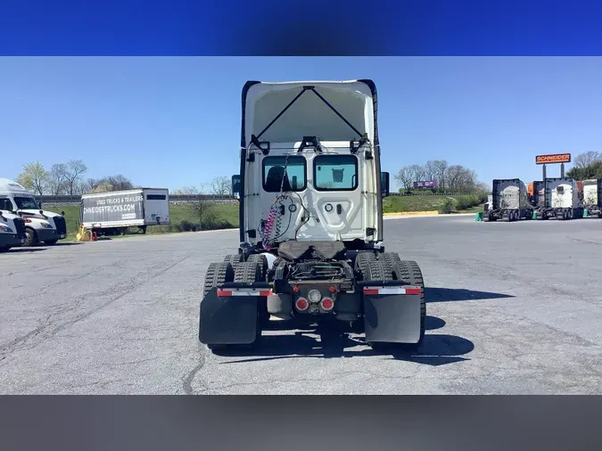 2019 Freightliner Cascadia 125