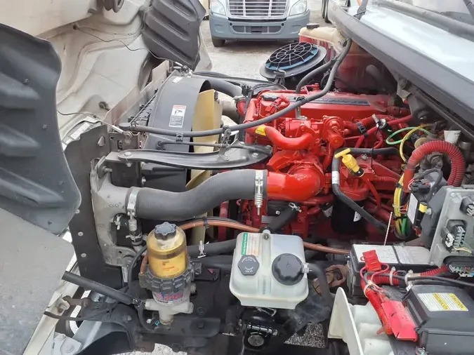 2018 FREIGHTLINER M2 106