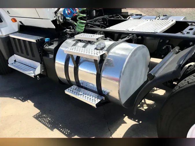 2021 INT LT625 6x4