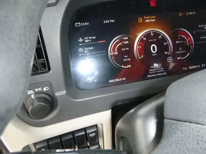 2023 Peterbilt 579