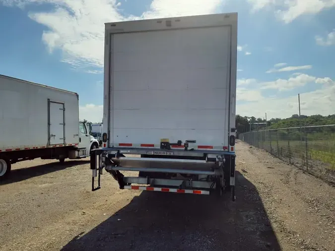 2018 FREIGHTLINER M2 106