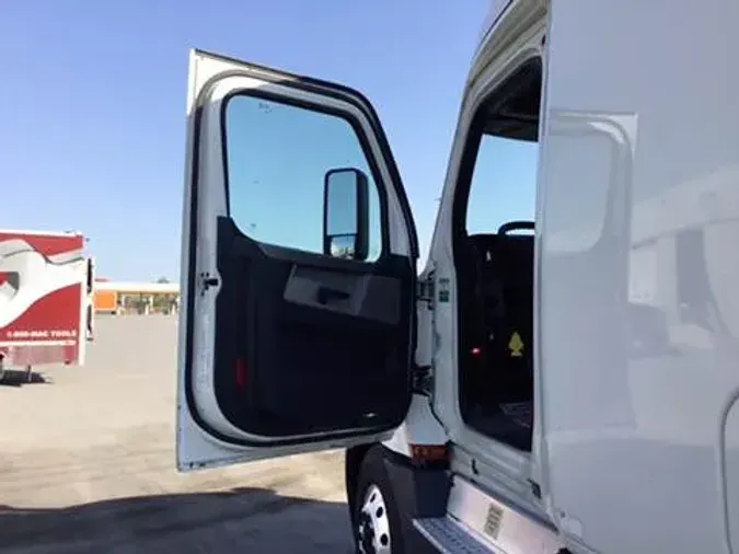 2020 Freightliner Cascadia