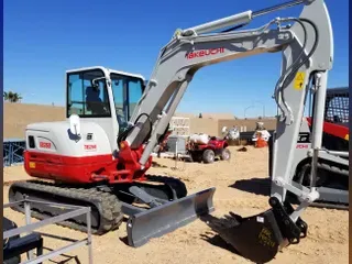 2020 TAKEUCHI TB260CR