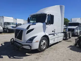 2019 VOLVO VNR640