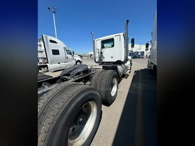 2017 FREIGHTLINER/MERCEDES CORONADO 122