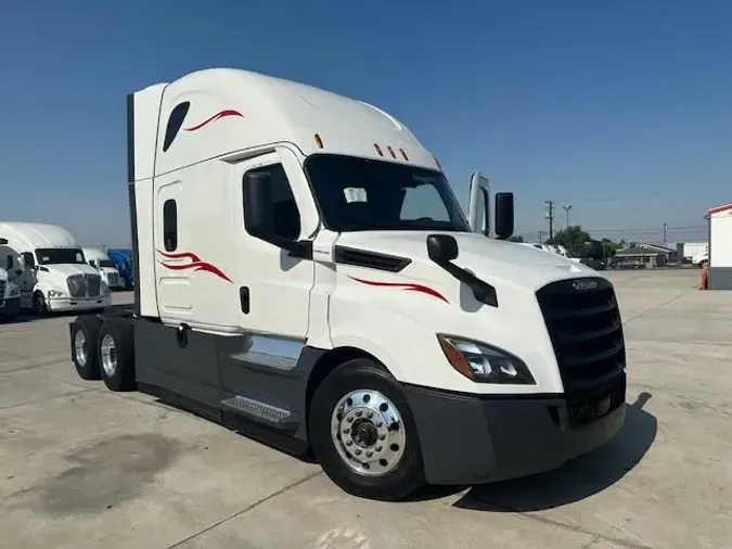 2021 Freightliner Cascadia