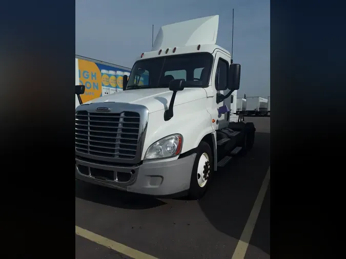 2016 FREIGHTLINER/MERCEDES CASCADIA 125