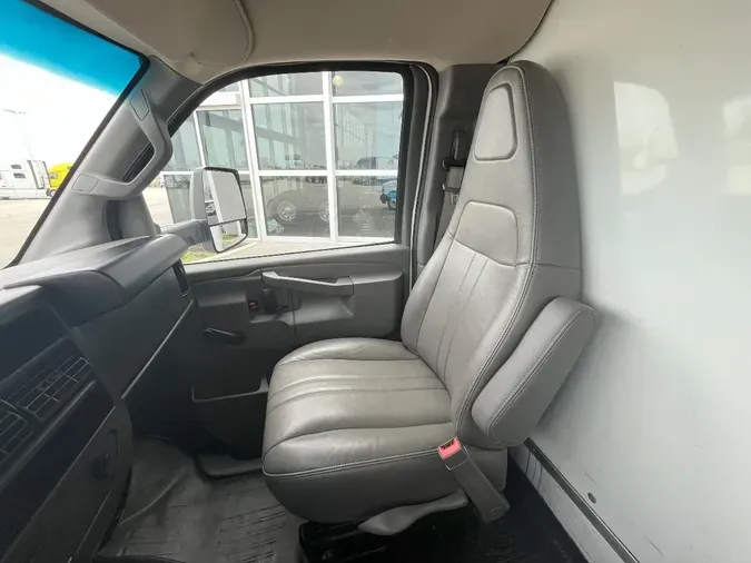 2022 GMC G3500