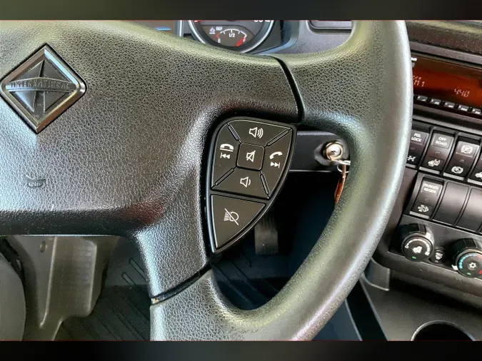 2019 INT LT625 6x4