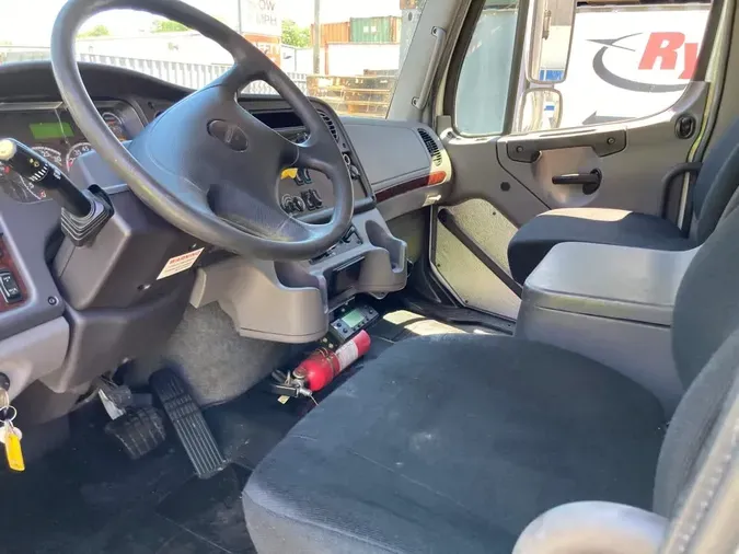 2019 FREIGHTLINER/MERCEDES M2 10641b5dd0d0442659d48f95a764187754d