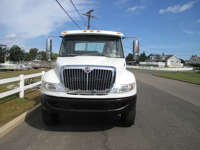 2012 INTERNATIONAL 4300