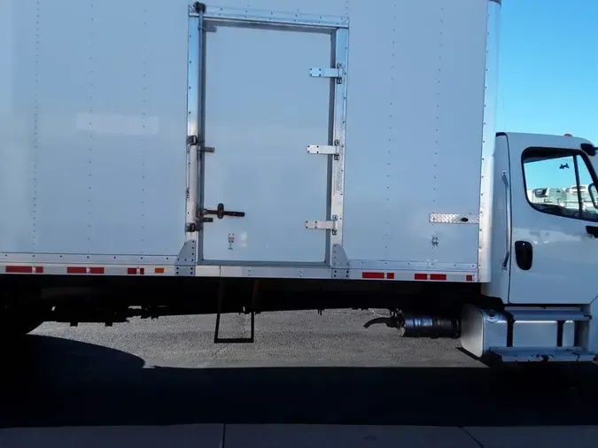 2022 FREIGHTLINER/MERCEDES M2 106