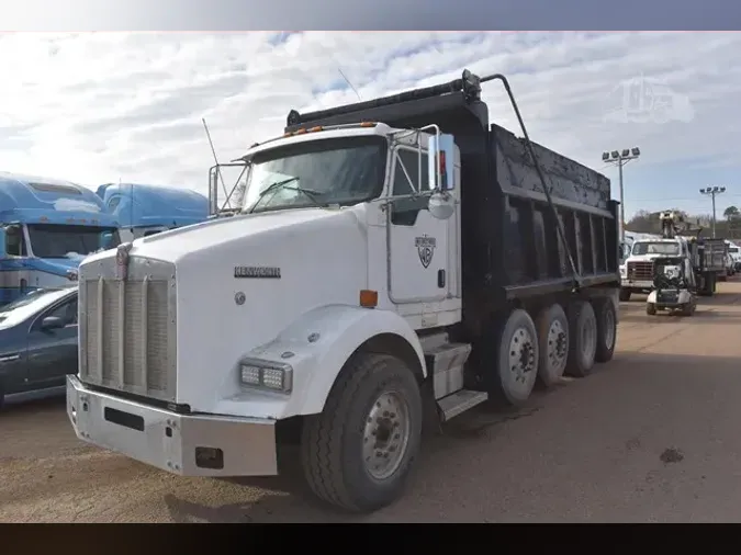 2005 KENWORTH T80041b7031cc2642ade1512ef67e348787f