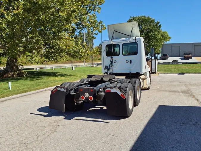 2019 FREIGHTLINER/MERCEDES CASCADIA 125