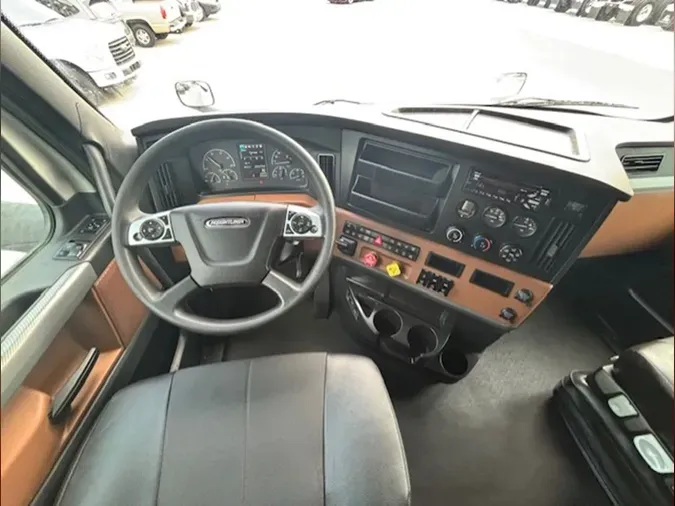 2022 Freightliner PT126SLP