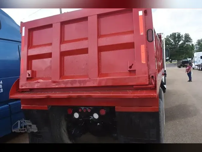 2021 KENWORTH T880