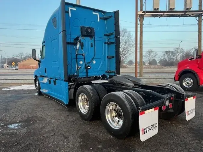 2022 Freightliner Cascadia