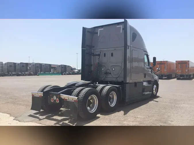 2023 Freightliner Cascadia