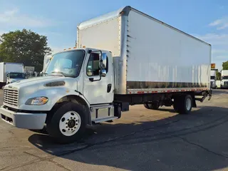 2018 Freightliner M2 106
