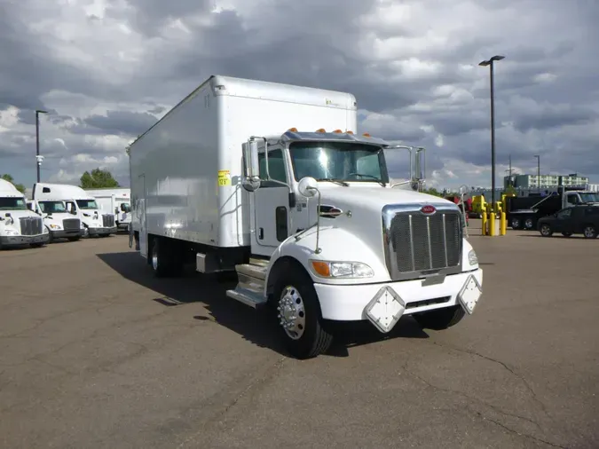 2020 Peterbilt 337