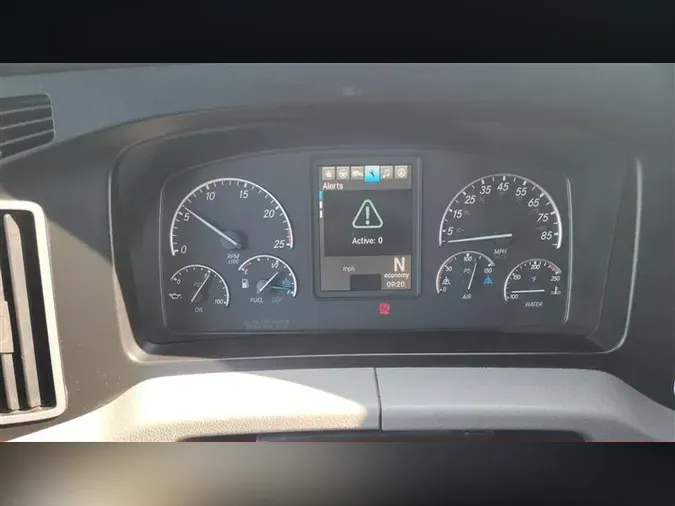 2020 FREIGHTLINER CA126