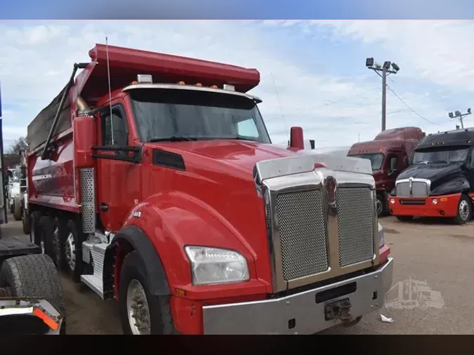 2016 KENWORTH T880