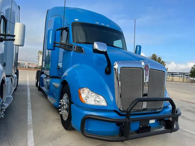 2022 Kenworth T680