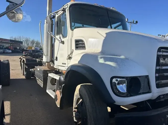 2007 MACK GRANITE CV713