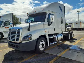 2019 FREIGHTLINER/MERCEDES CASCADIA 125