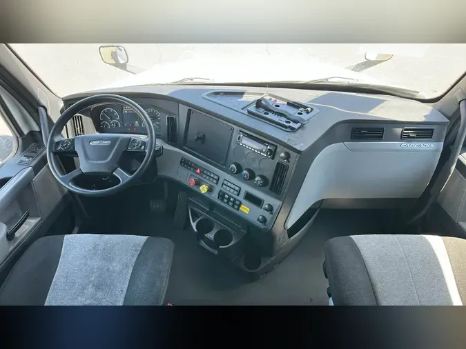 2022 Freightliner Cascadia 126
