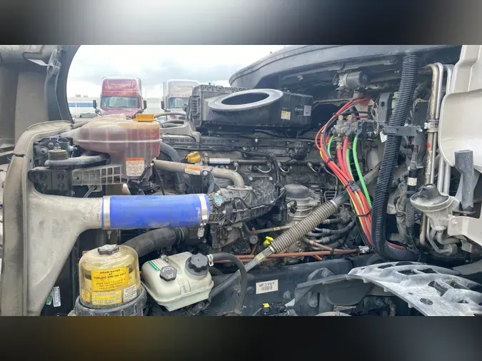 2022 Freightliner Cascadia 126