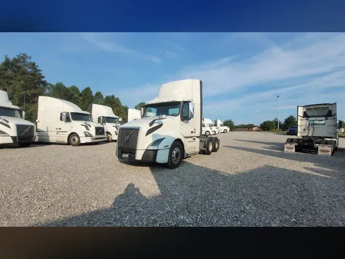 2019 Volvo VNL300