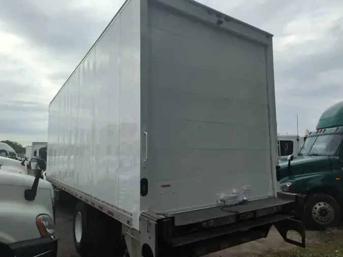 2018 FREIGHTLINER M2 106