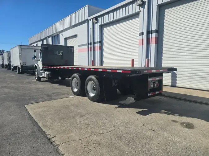 2018 FREIGHTLINER/MERCEDES M2 106