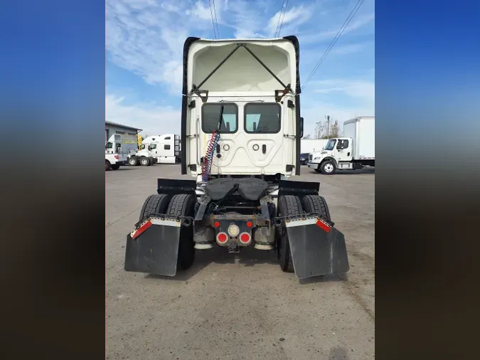 2019 FREIGHTLINER/MERCEDES NEW CASCADIA 126