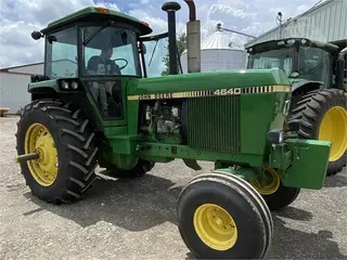 1982 JOHN DEERE 4640