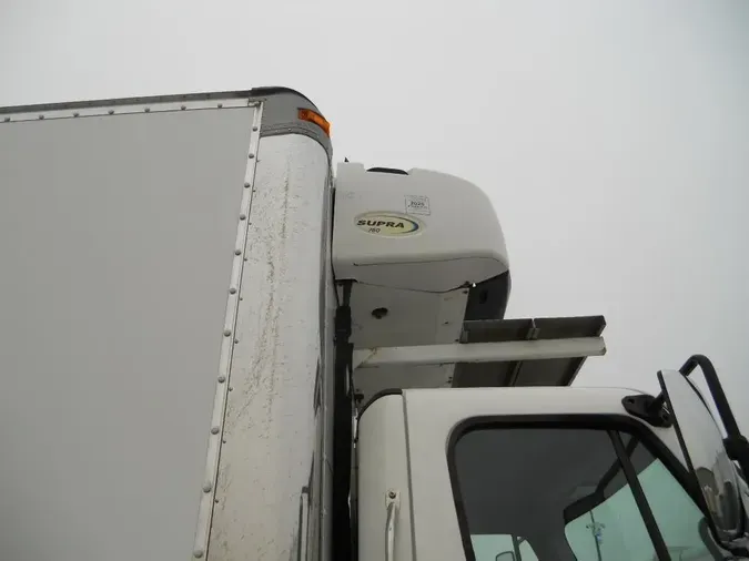 2019 Freightliner Business Class M2 106
