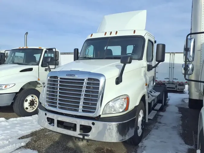 2019 FREIGHTLINER/MERCEDES CASCADIA 12541eedf8408c76abeb370697189851cf8