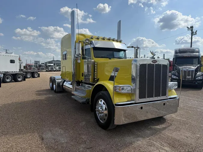 2023 Peterbilt 389