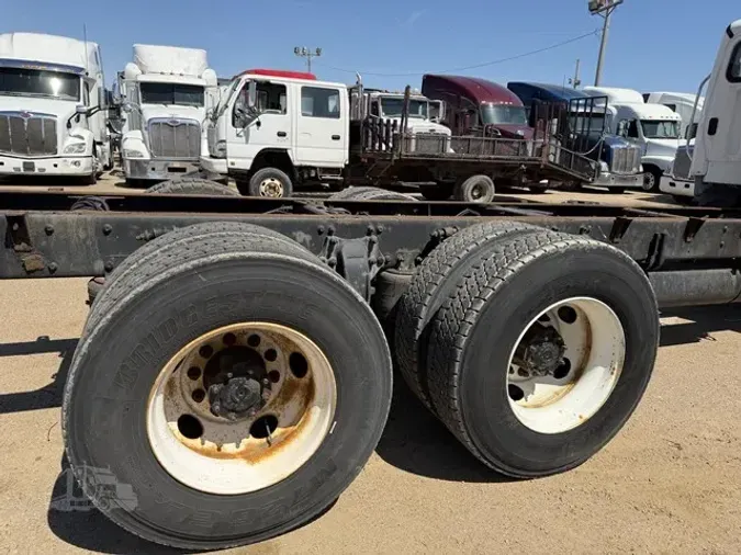2013 FREIGHTLINER BUSINESS CLASS M2 106