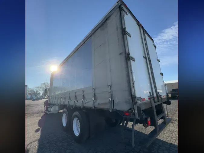 2014 FREIGHTLINER/MERCEDES M2 112