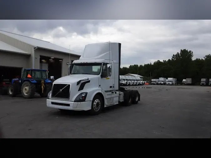 2018 Volvo VNL300